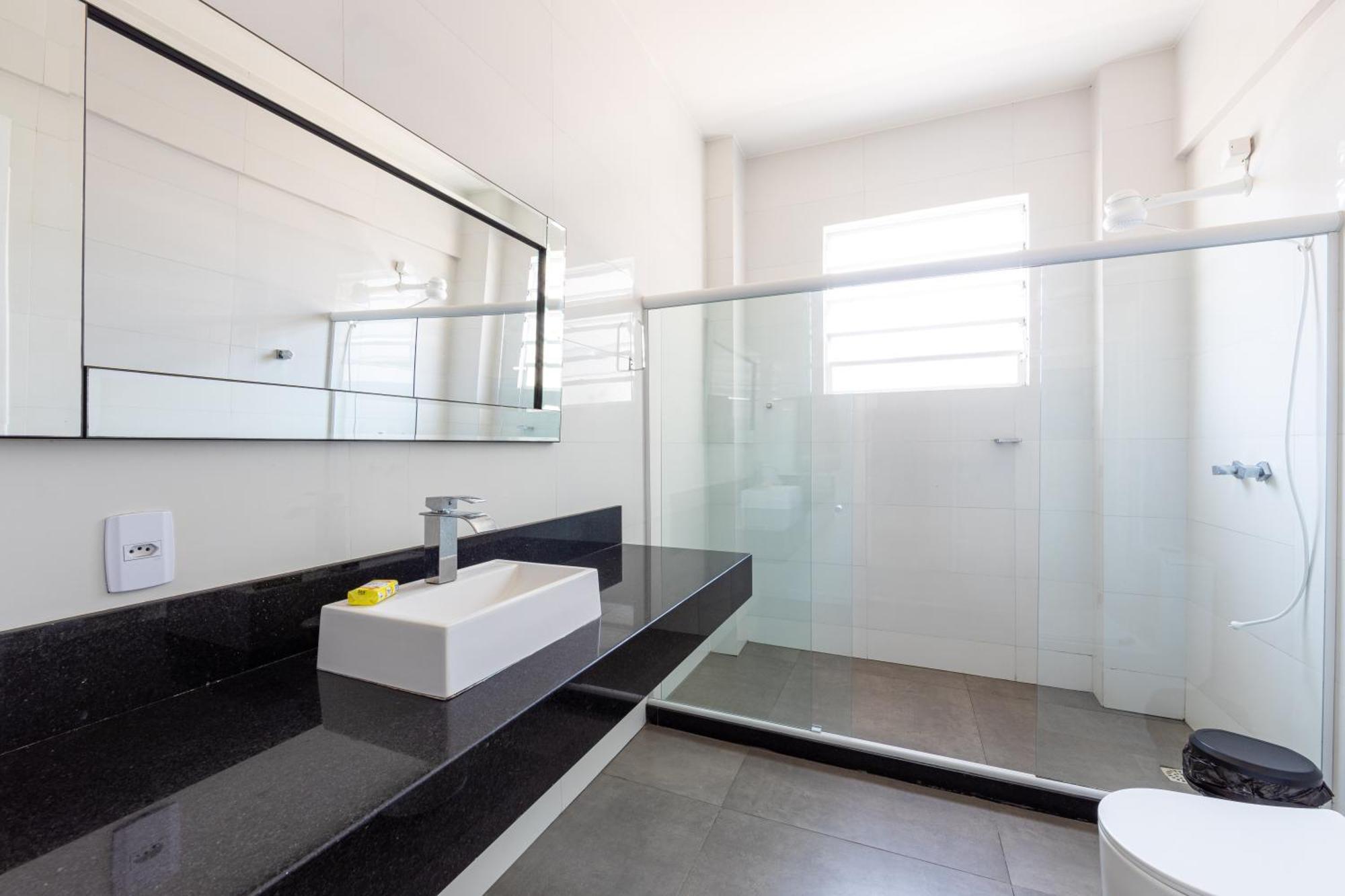 The Copa Executive Design Penthouse 4 Bedroom 3 Bathroom 6 Air Conditioners 2500 Sq Ft 85 Inch Cimema Tv